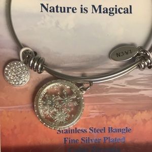 Disney’s Frozen 2 Nature is Magical Bracelet